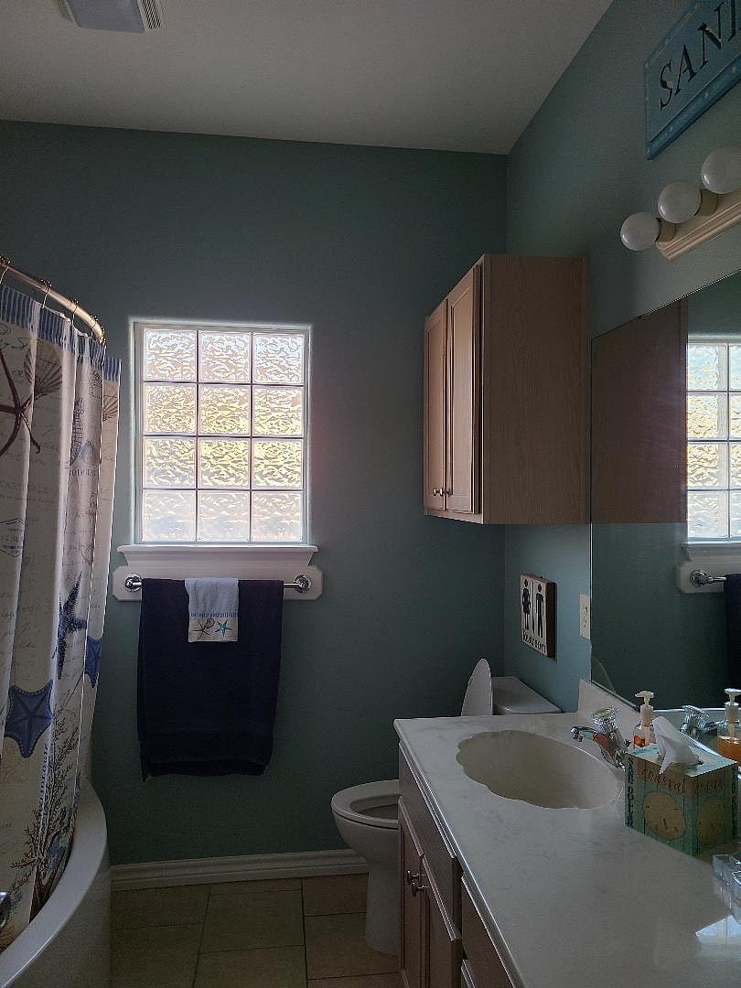 main level shared bath