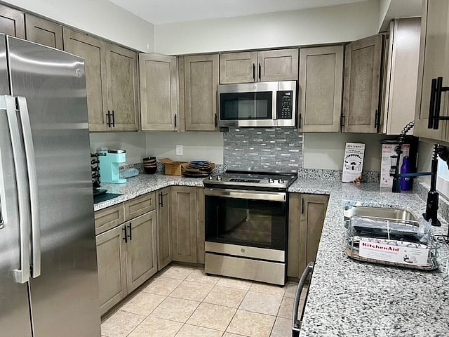 Furnished Finder property 663982_1 photo 16