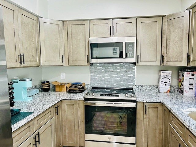 Furnished Finder property 663982_1 photo 14