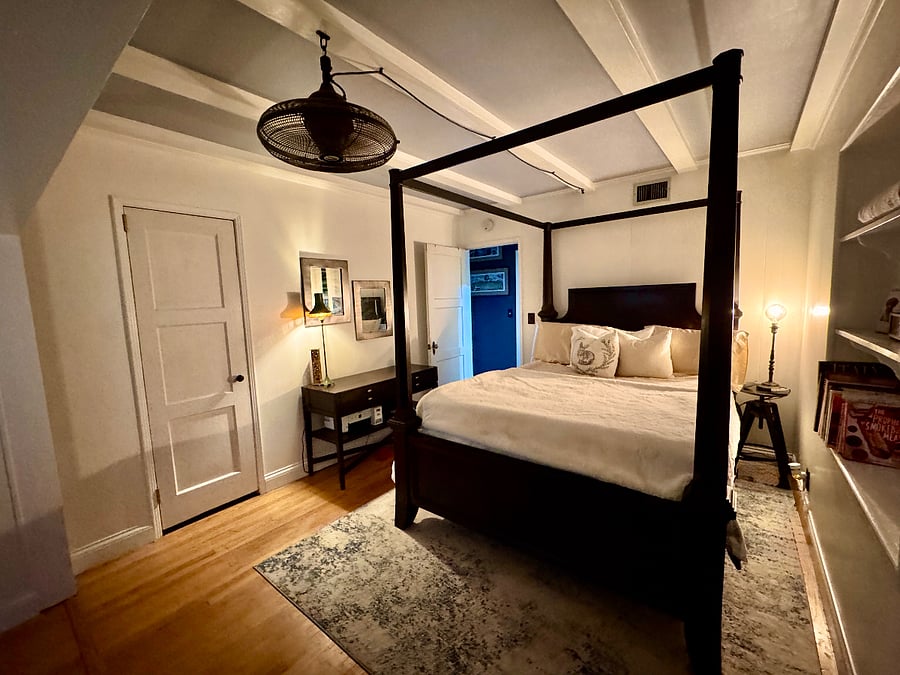 Bedroom for rent in main house. Please call me for the pricing of this room. (Its not included in the Tiny House Rental the Tiny House is its own Rental)