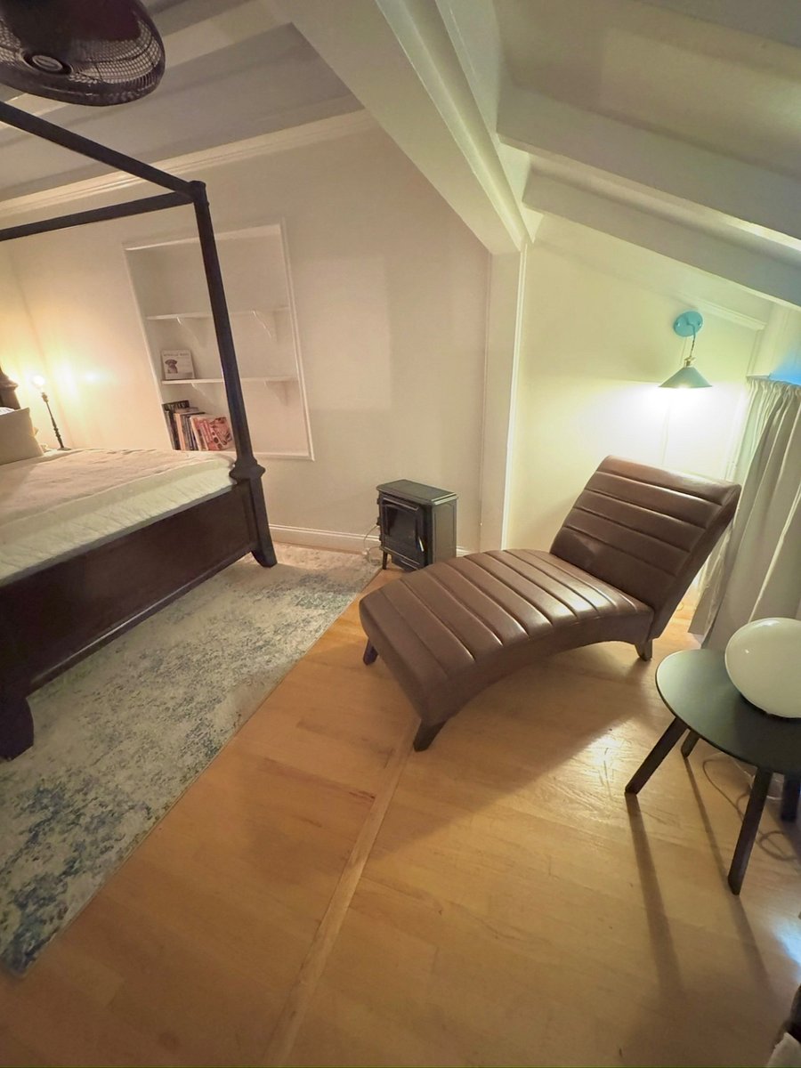 Main house bedroom rental