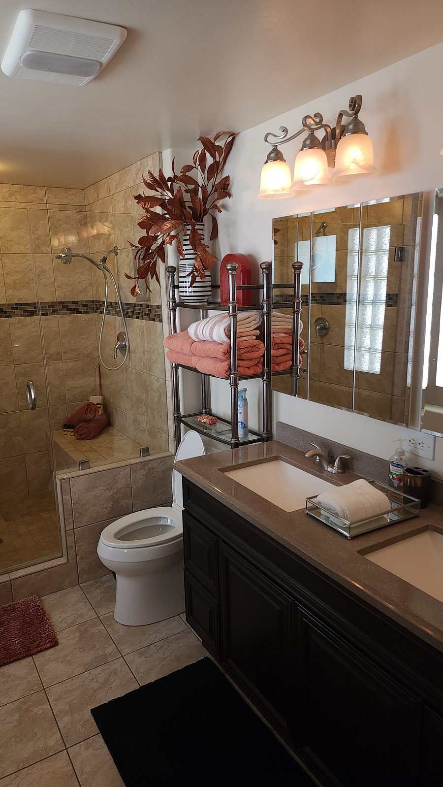 Double sink in Primary bathroom