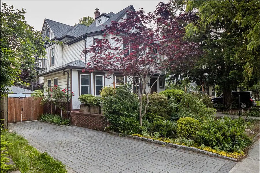 Shared driveway