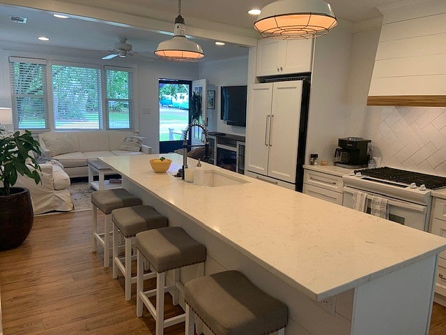 Kitchen/LR