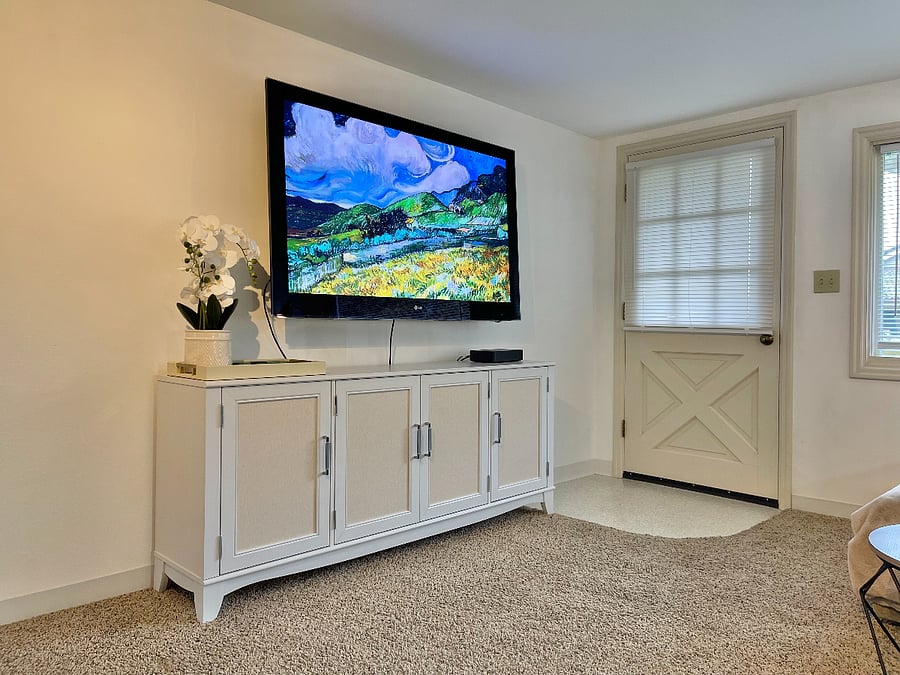 Living area with console storage.