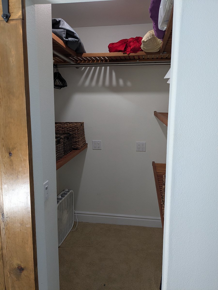 walk in closet