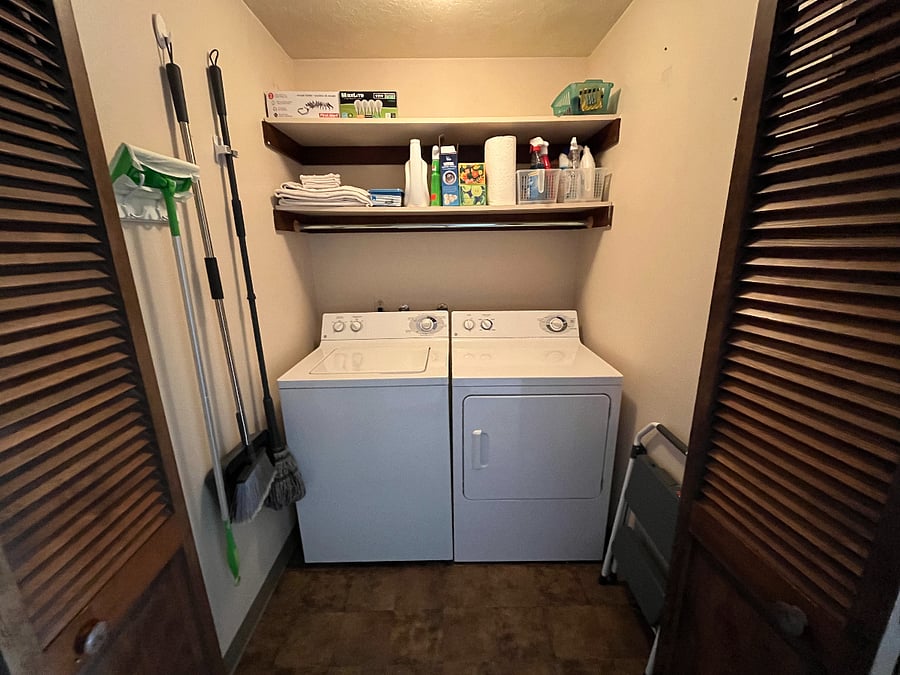 washer and dryer off main hallway