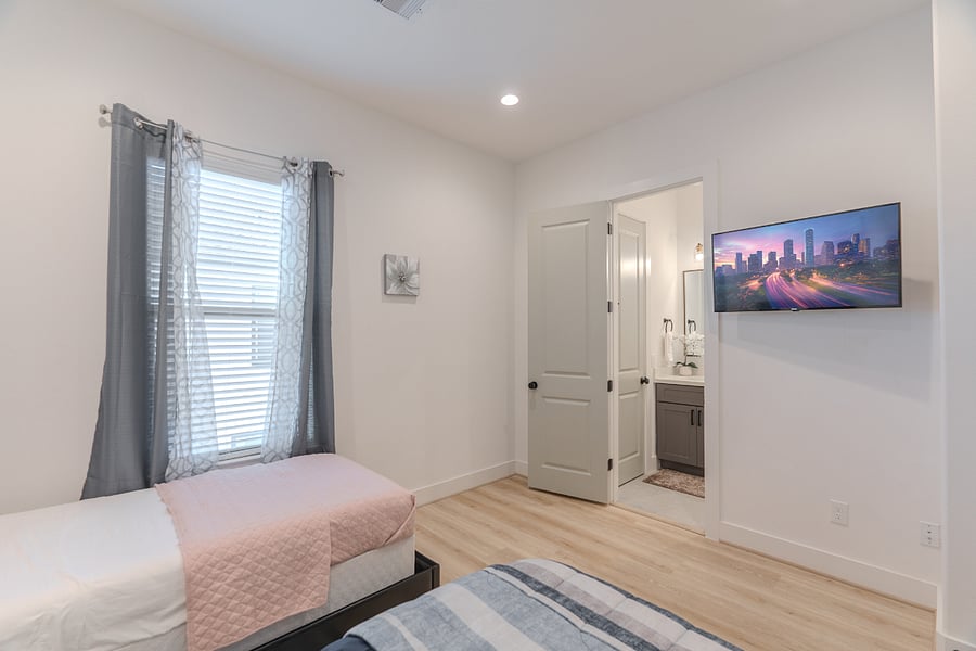Furnished Finder property 664472_1 photo 15