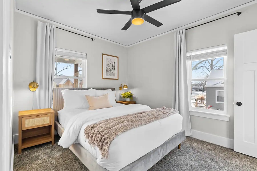 Bedroom 2 with Queen bed