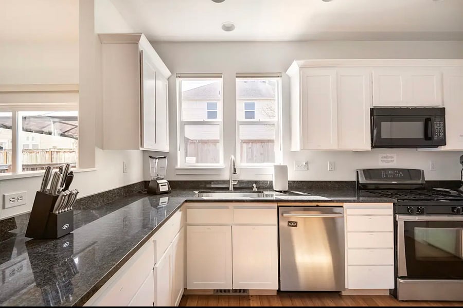 Furnished Finder property 664738_1 photo 8