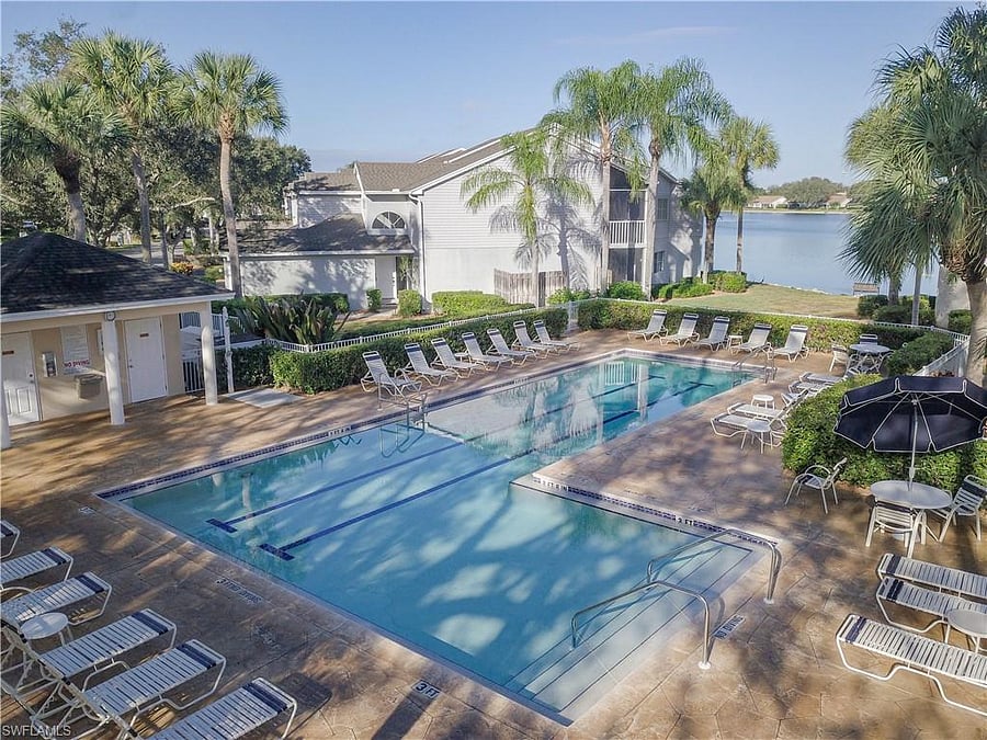 The second pool at Lakeside is equipped with changing rooms, grills and outdoor shower. This pool is walking distance to your home away from home. 