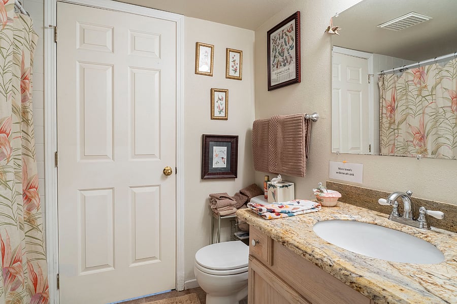 Bathroom - door to laundry room