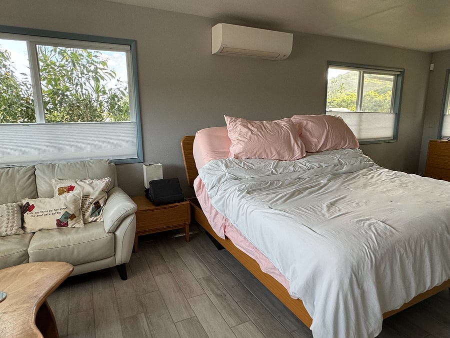 TempurPedic mattress can raise the head and/or feet if desired