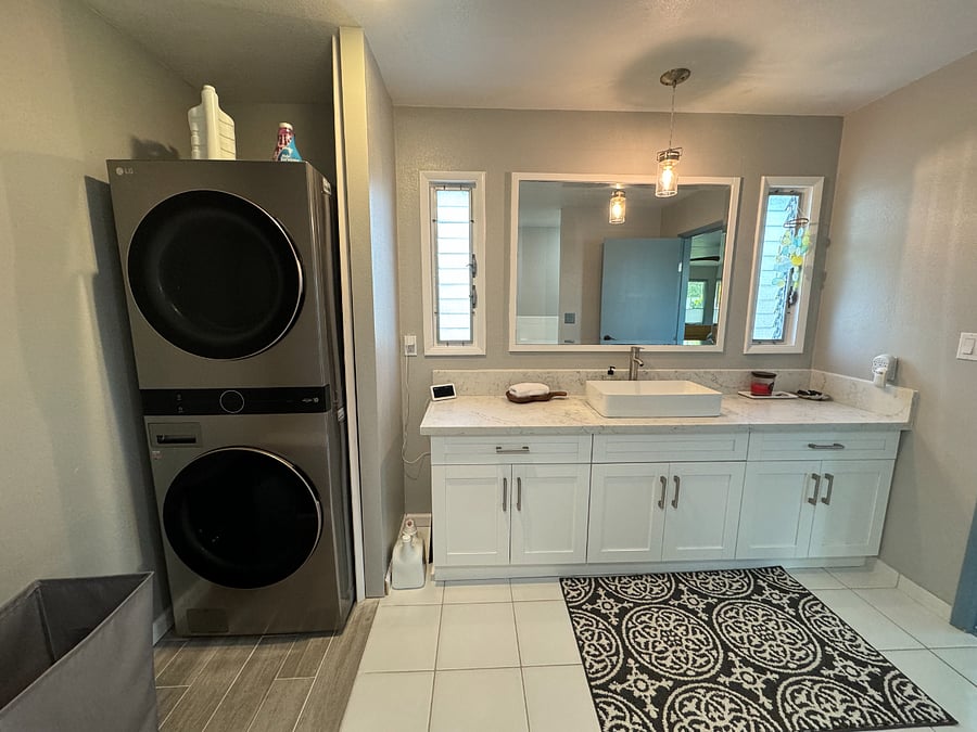 Bathroom sink and washer/drier