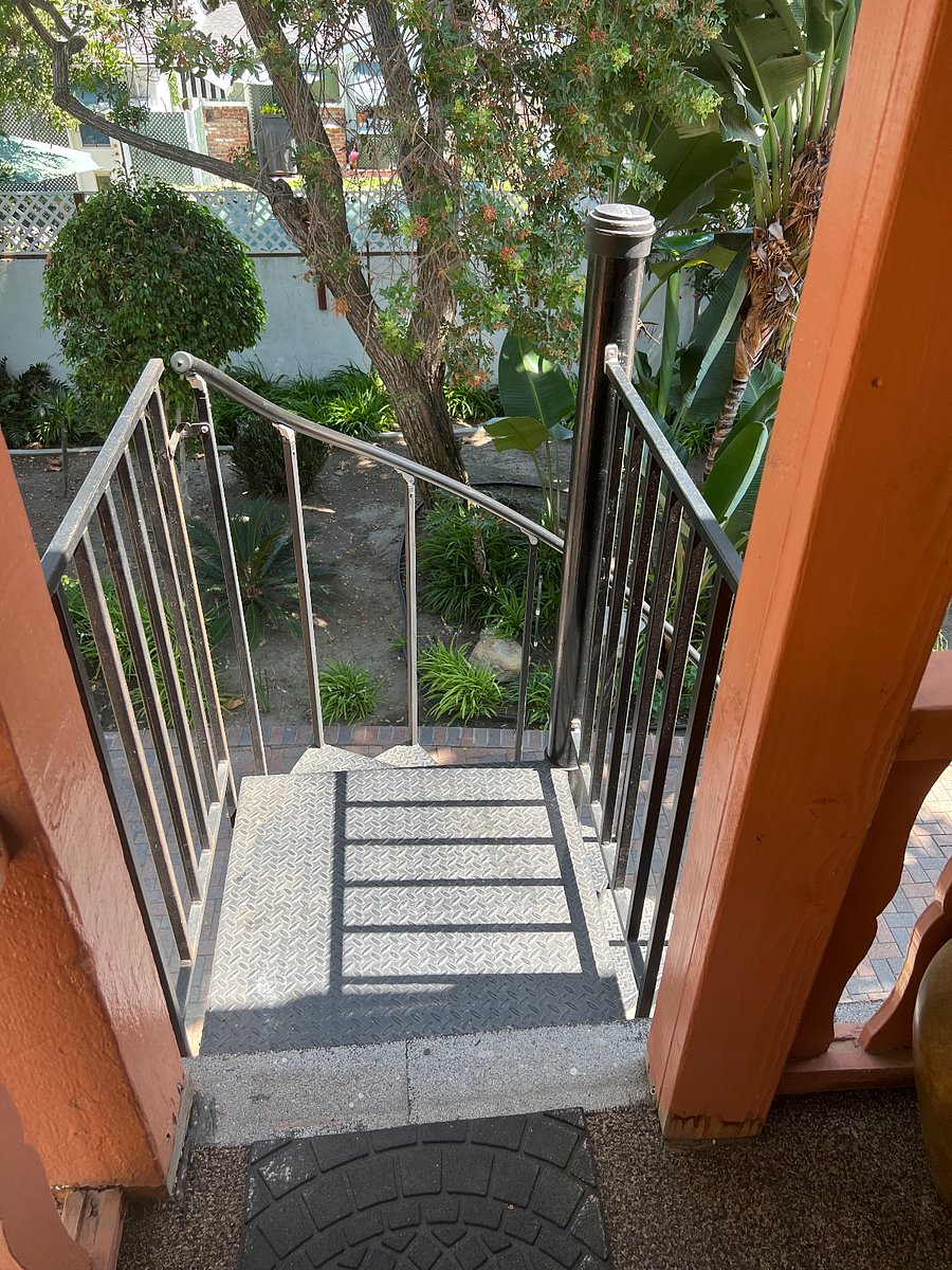 Furnished Finder property 664903_2 photo 6