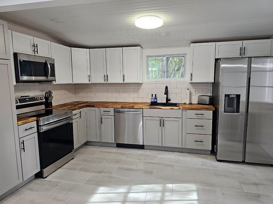 Kitchen Area - All New Appliances