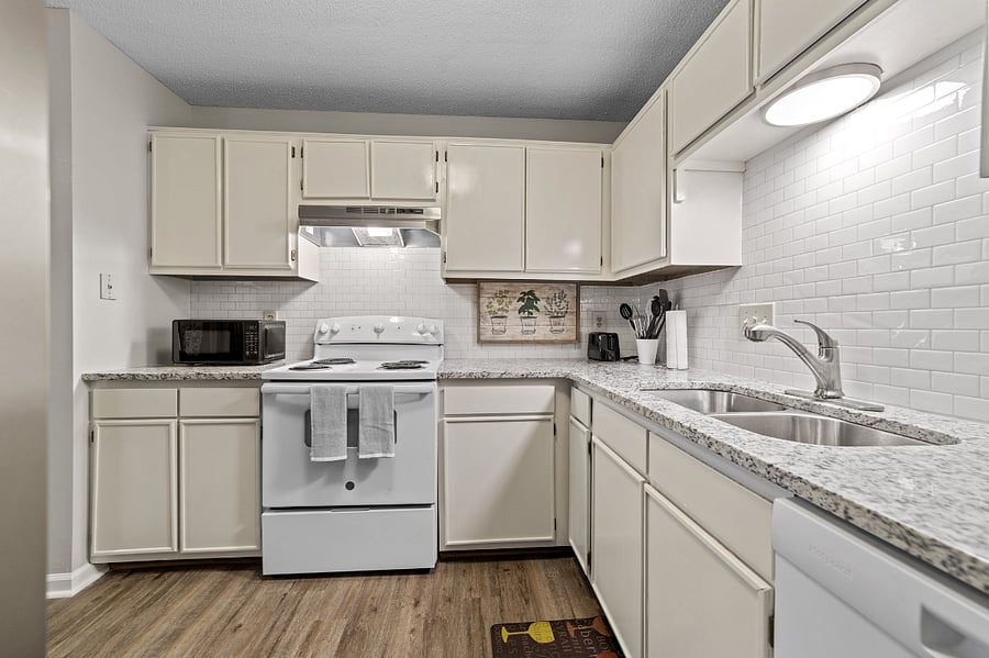 Furnished Finder property 665012_1 photo 8