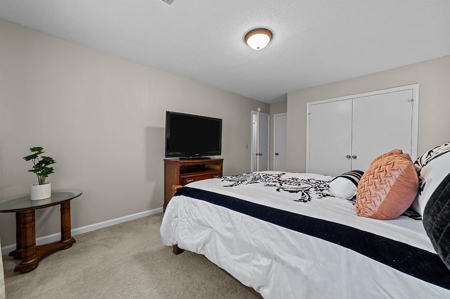 Furnished Finder property 665012_1 photo 11