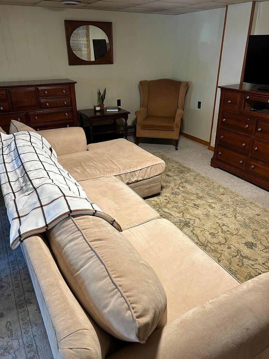 Furnished Finder property 665100_1 photo 11
