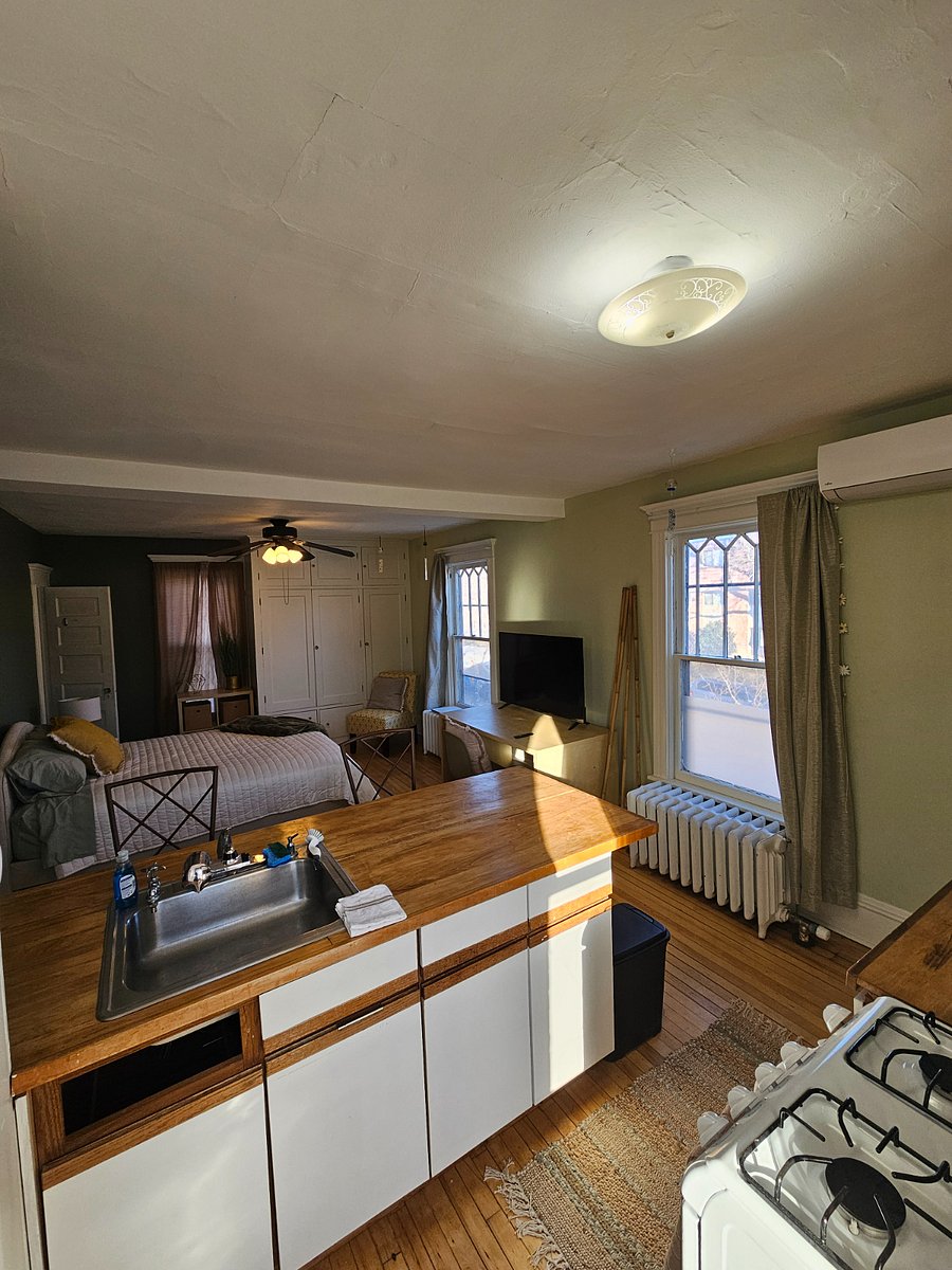 Furnished Finder property 665172_2 photo 10