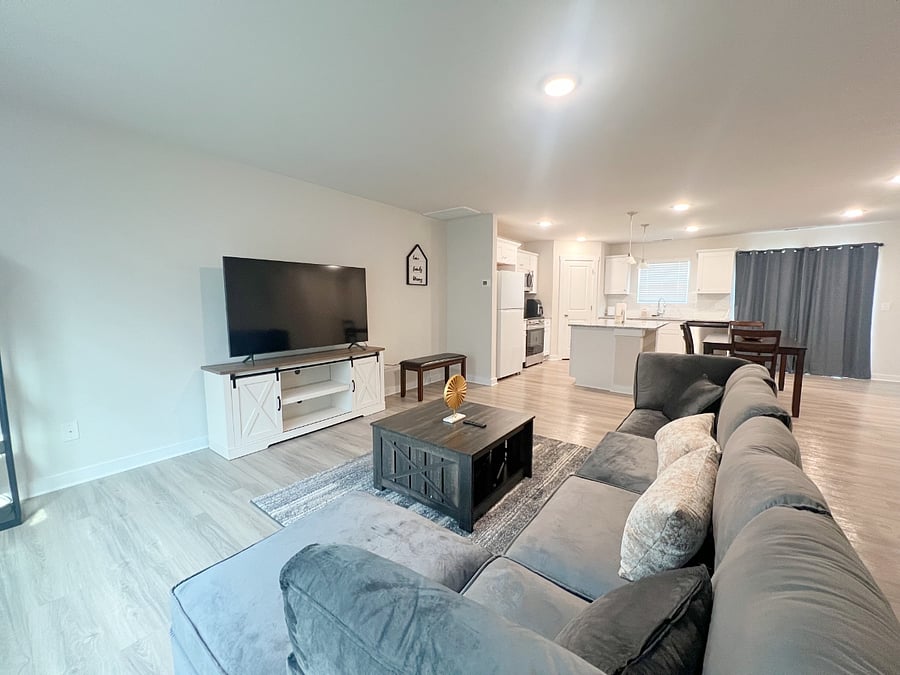 Furnished Finder property 665264_1 photo 2