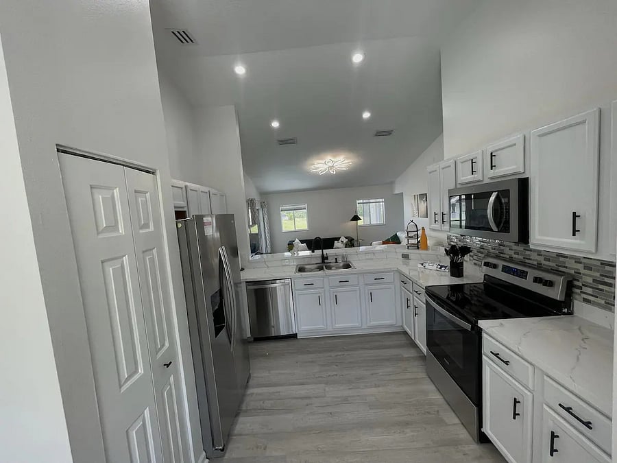 Furnished Finder property 665471_1 photo 18