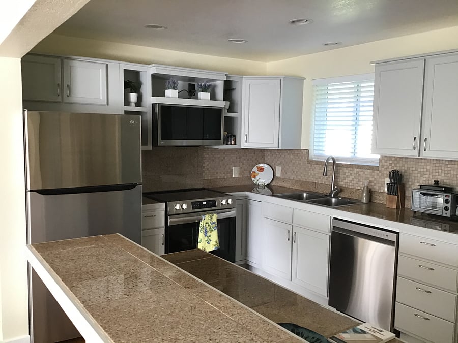New large appliances in kitchen..