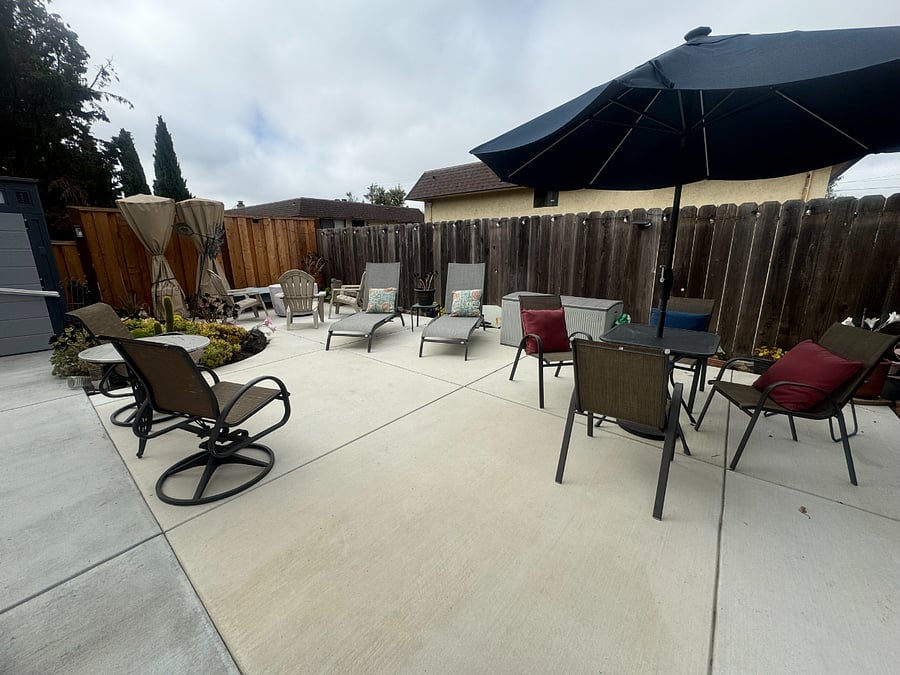 Year round access, heaters and fire pit available for those chilly night enjoyment