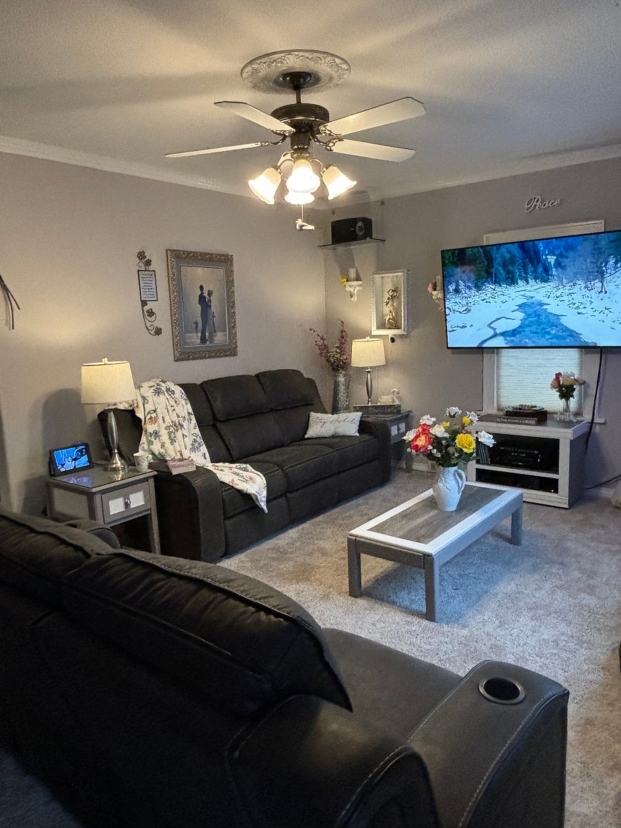 Entry into living room