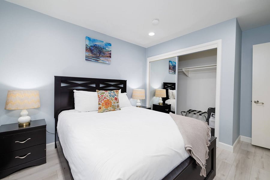 Queen bed in bedroom #3