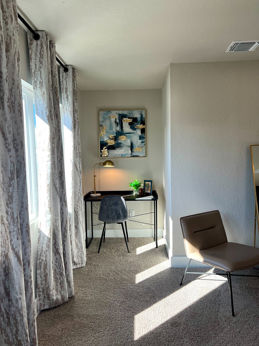 Perfect place to get out your laptop for work at home