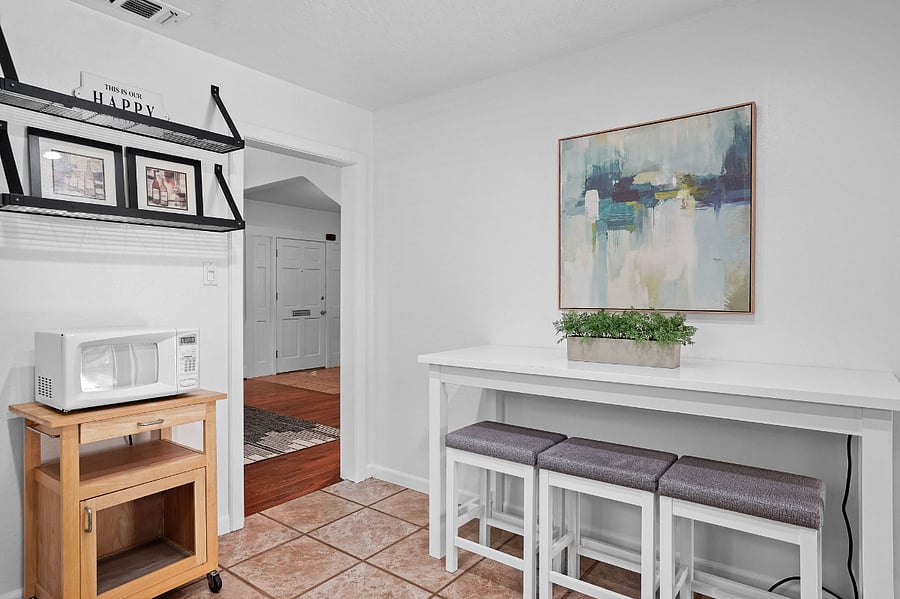 Kitchen table