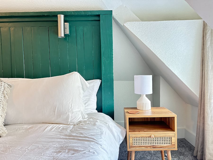 King size bed.