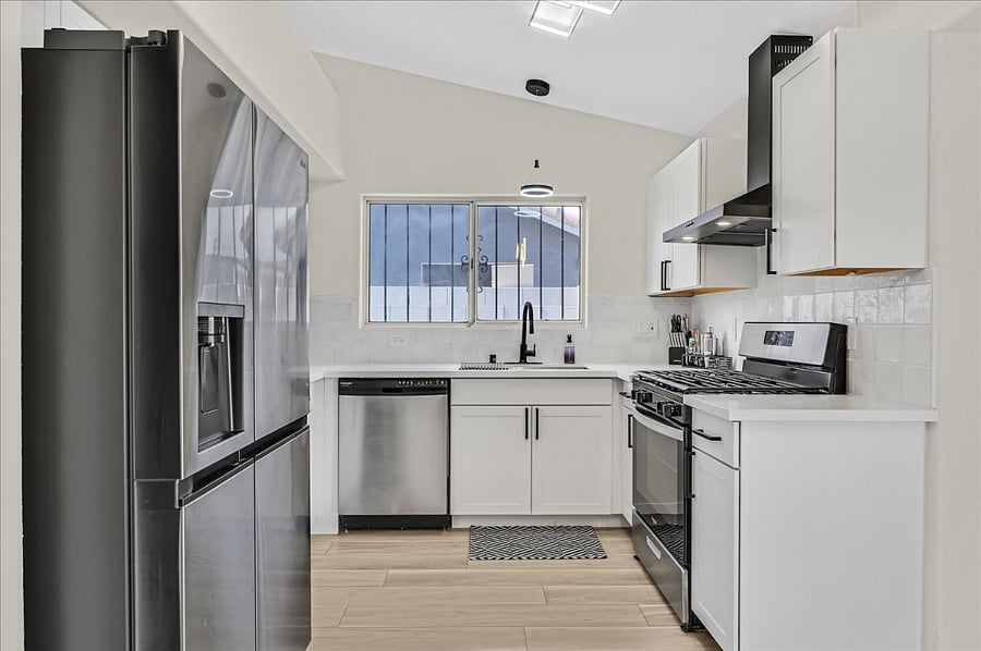 All brand new stainless steel appliances 