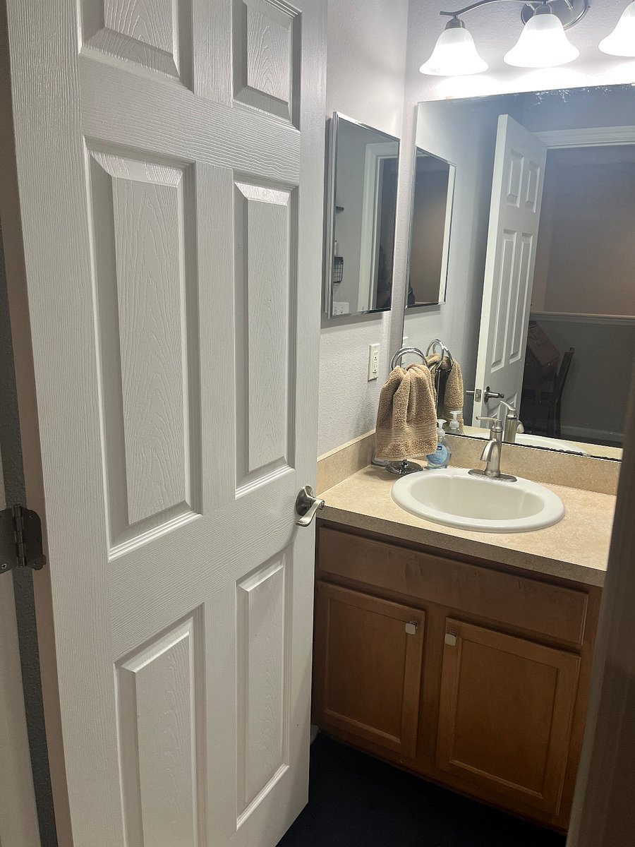 Furnished Finder property 666039_1 photo 22
