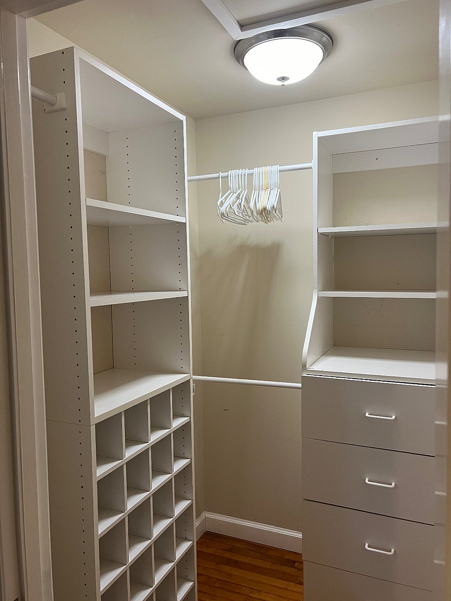 Walk-in closet