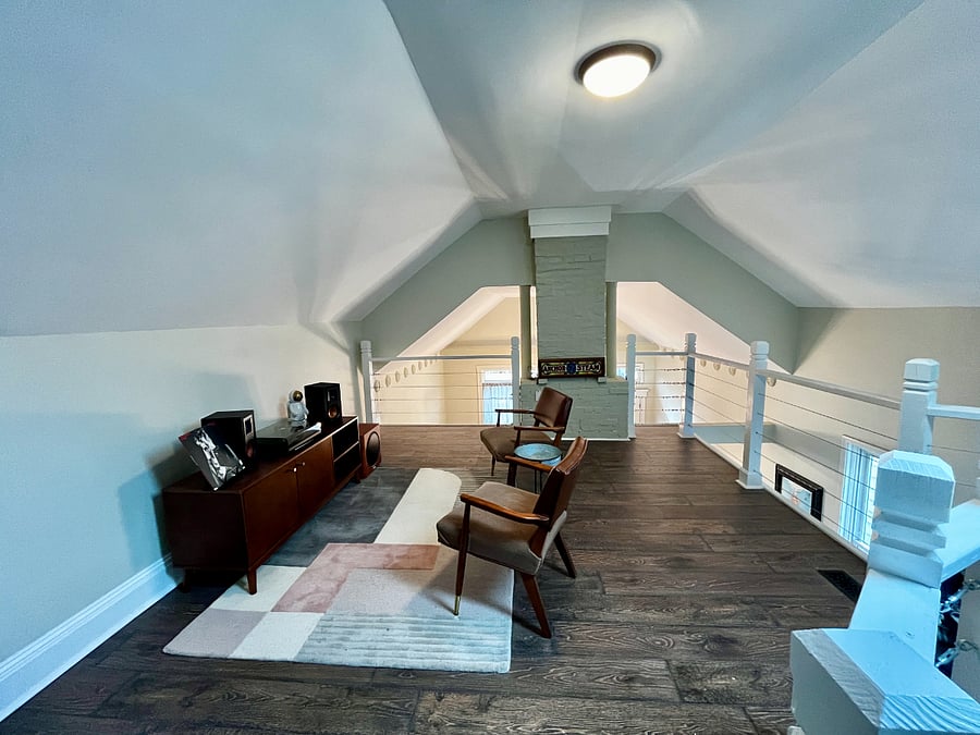 Upstairs Den/Loft