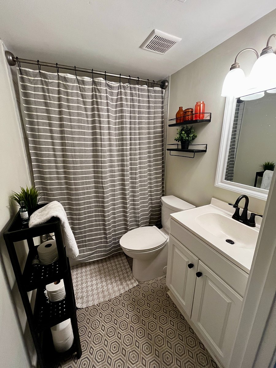 downstairs suite bedroom