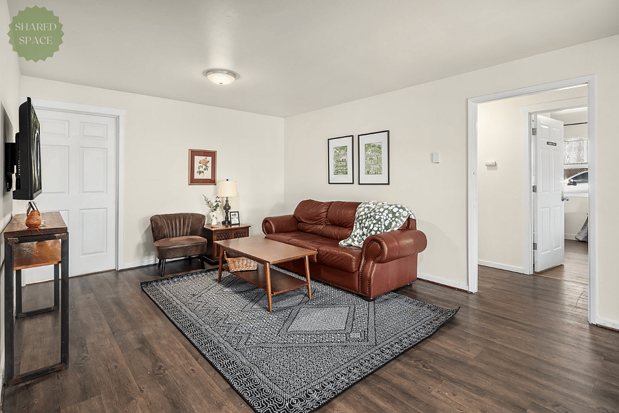 Furnished Finder property 666114_1 photo 13