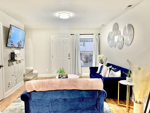 Furnished Finder property 666139_1 photo 3