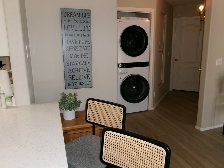 Furnished Finder property 666202_1 photo 8