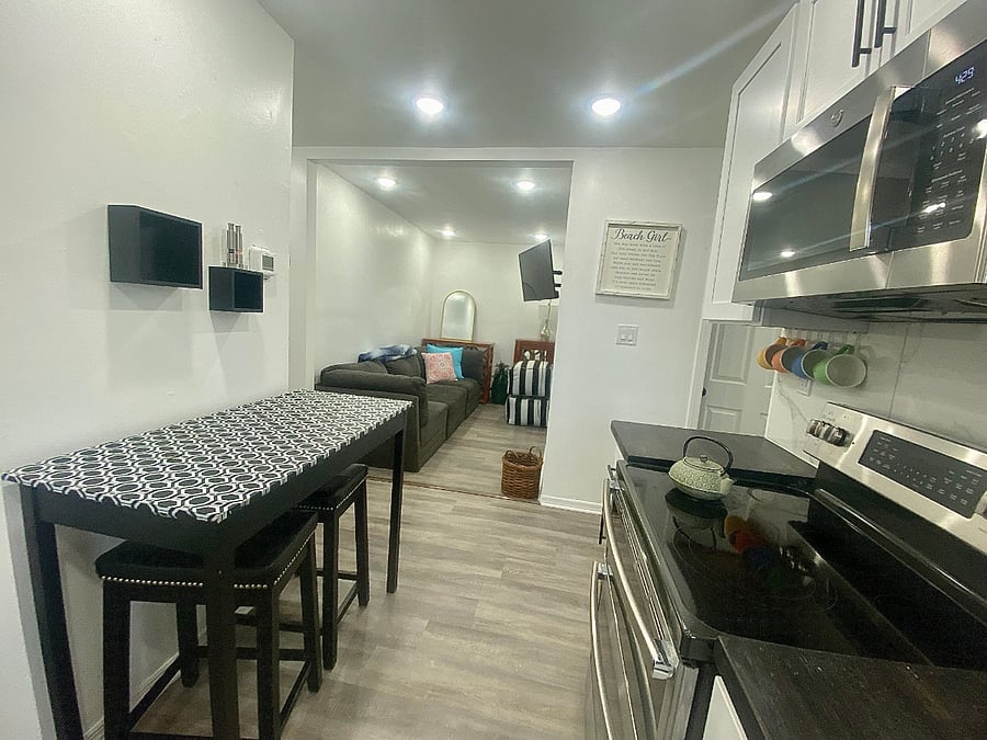 Open Kitchen/Dining