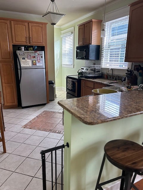 Breakfast Bar