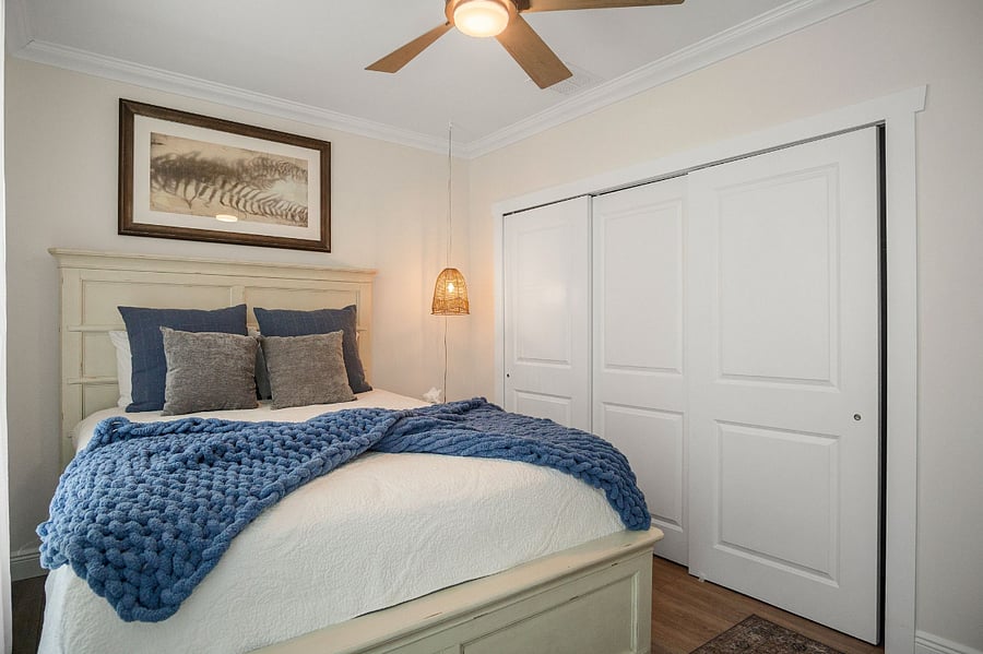 Extra cozy mattress, top of the line for a good nights sleep. 