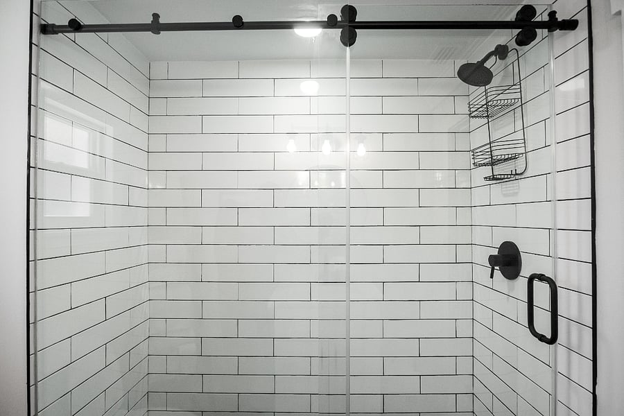 2nd bathroom shared with the 2 bedrooms and guest. 