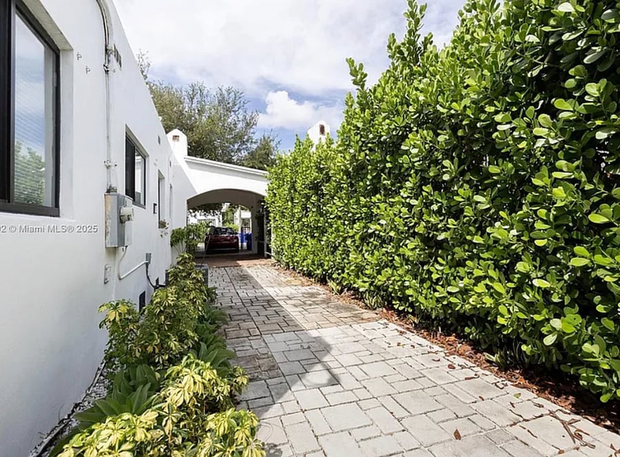 Furnished Finder property 666348_1 photo 4