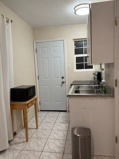 Furnished Finder property 666370_1 photo 2