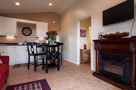 Furnished Finder property 666373_1 photo 2