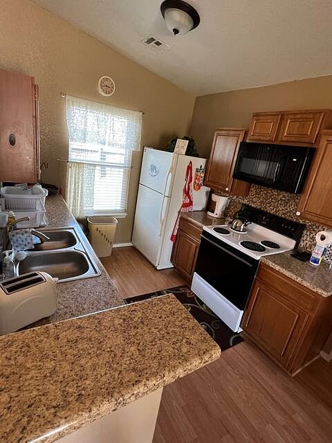 Furnished Finder property 666422_1 photo 9
