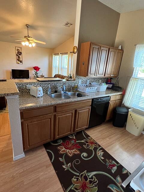 Furnished Finder property 666422_1 photo 8